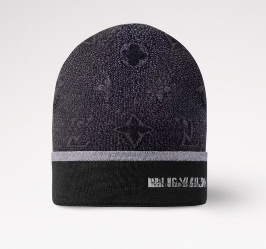 Black beanie stars