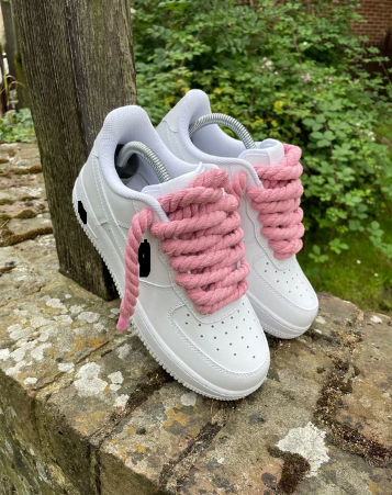 White/Pink roped forces